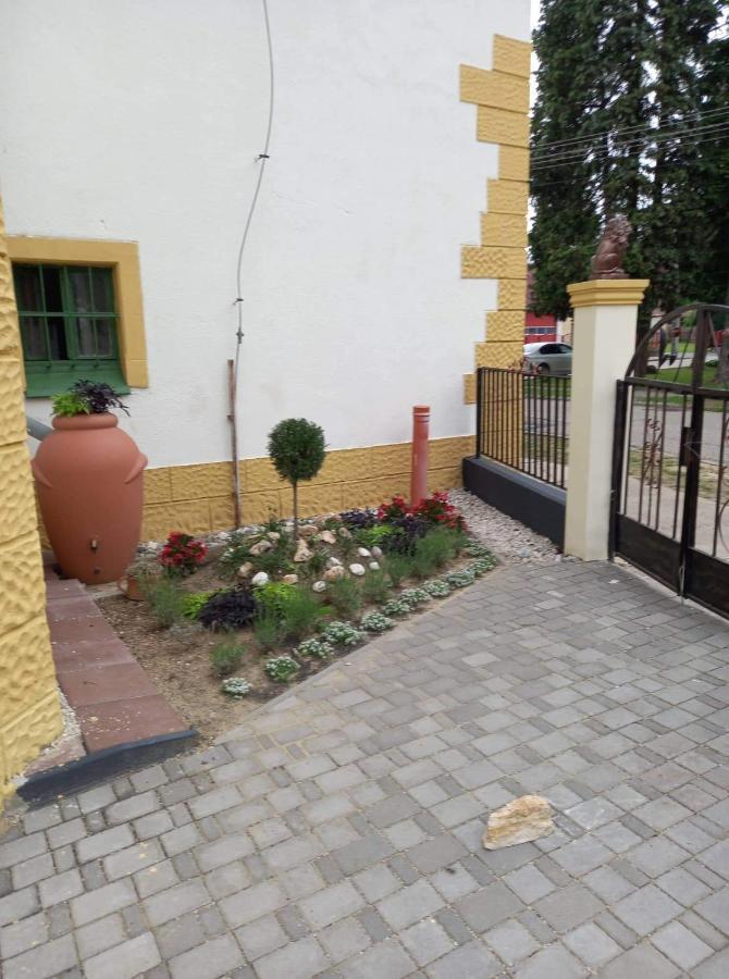 Meller-Kastely Villa Csurgo Екстер'єр фото