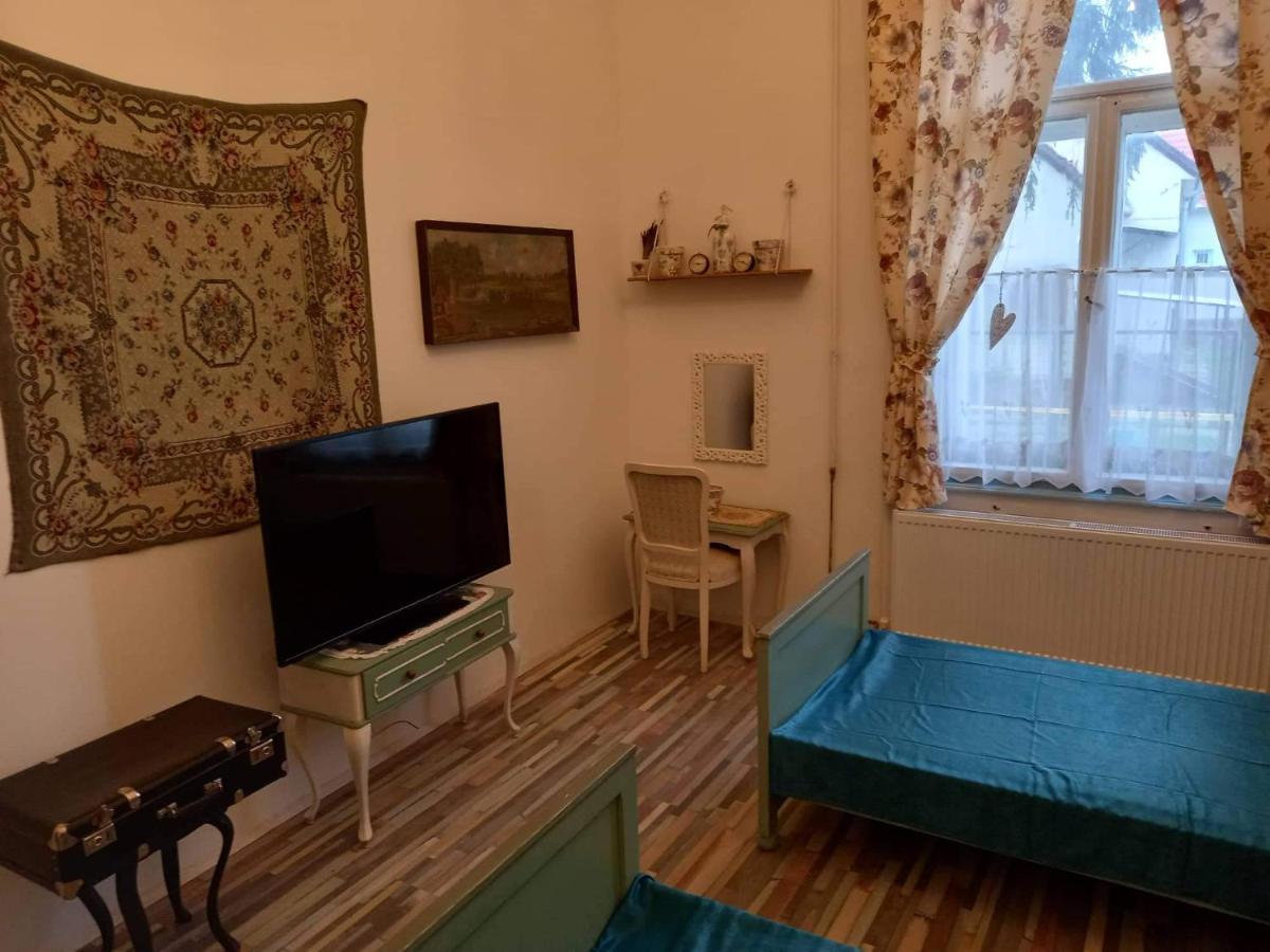 Meller-Kastely Villa Csurgo Екстер'єр фото