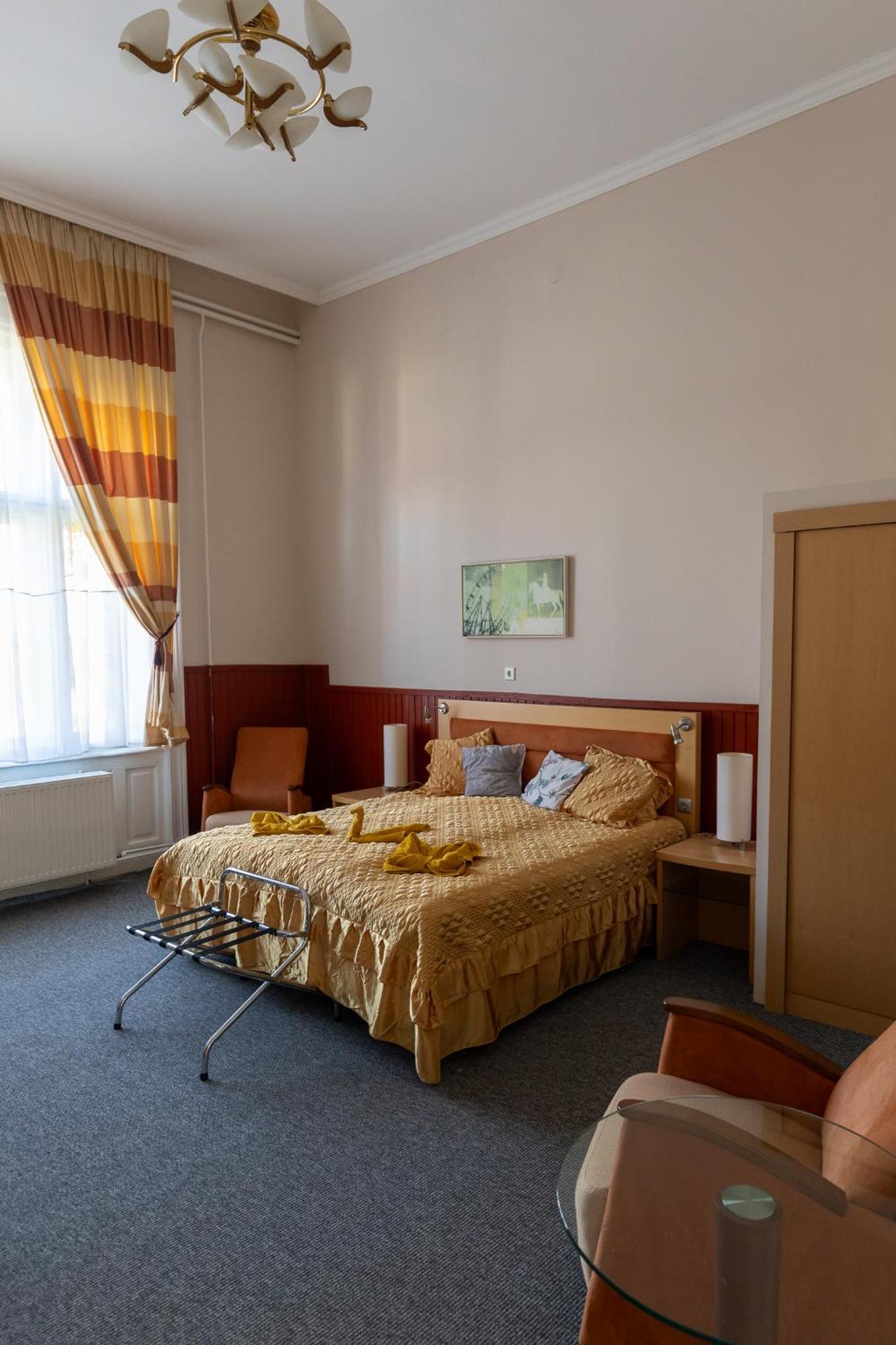 Meller-Kastely Villa Csurgo Екстер'єр фото